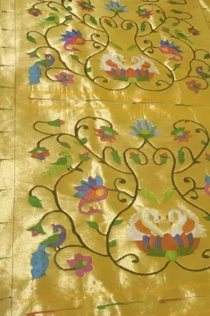 Exquisite Yellow Paithani Handloom Pure Silk Brocade Muniya Border Dupatta