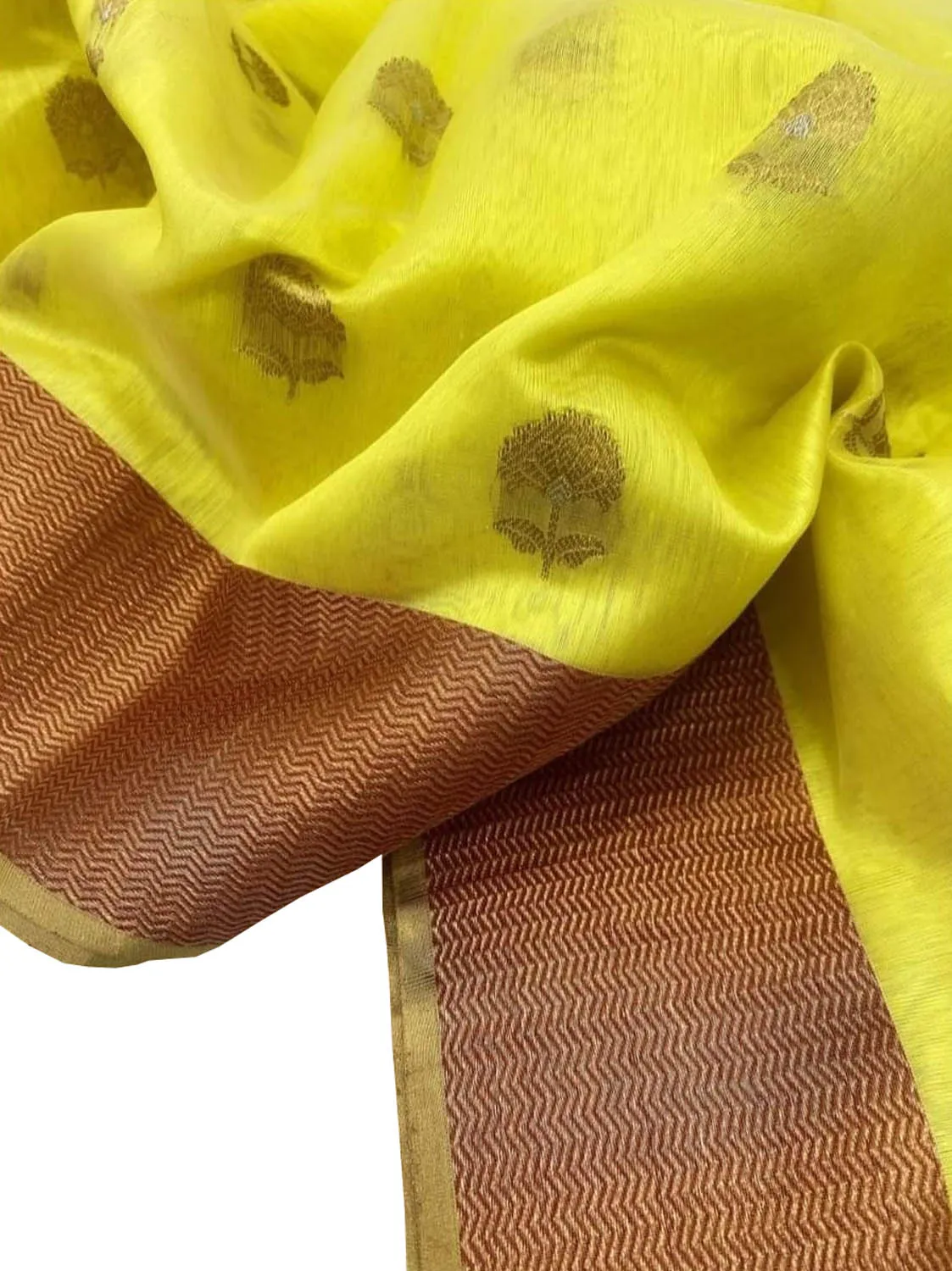 Golden Glow: Chanderi Handloom Silk Saree