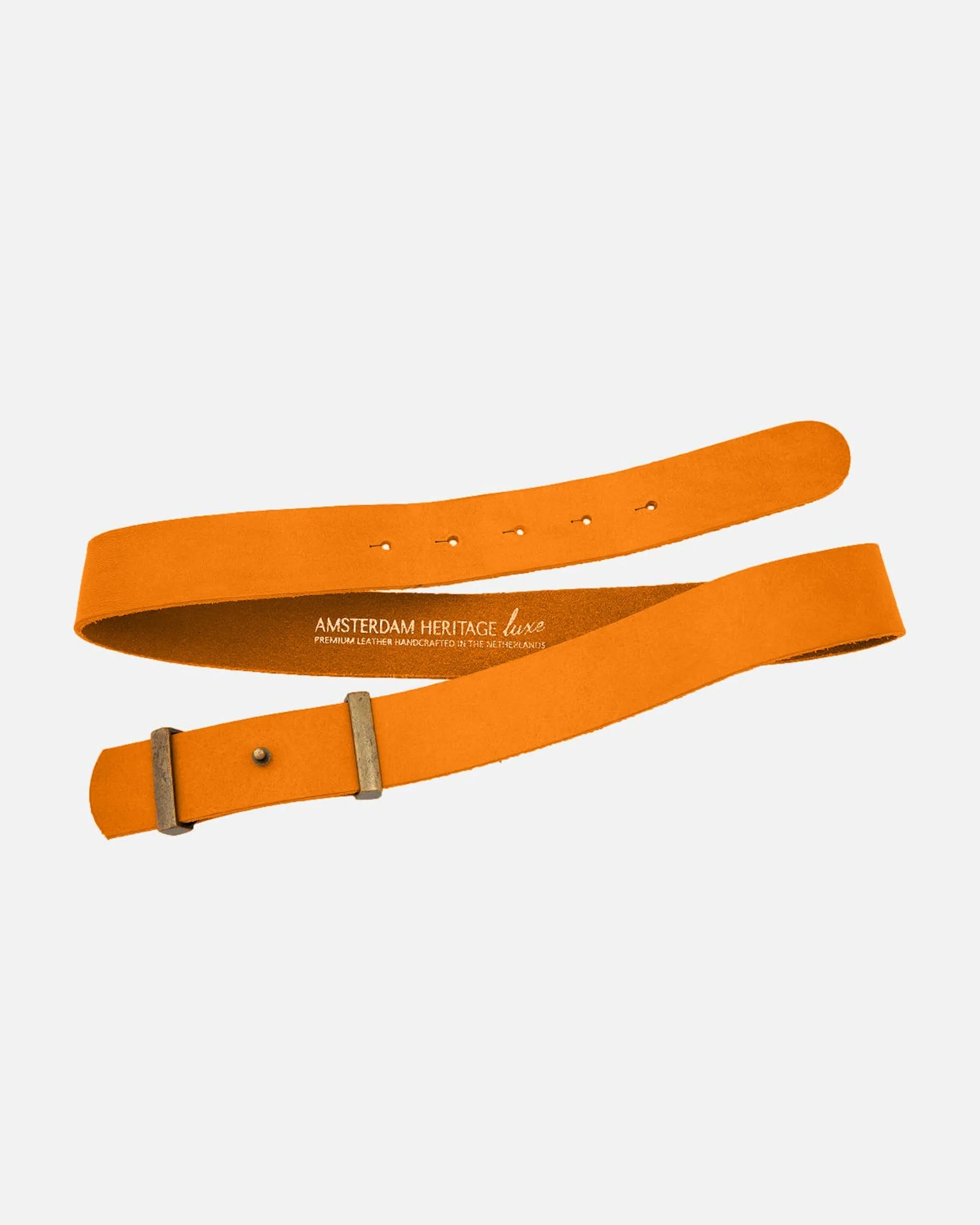MADE TO ORDER Jip | Slimming Buckleless Leather Belt