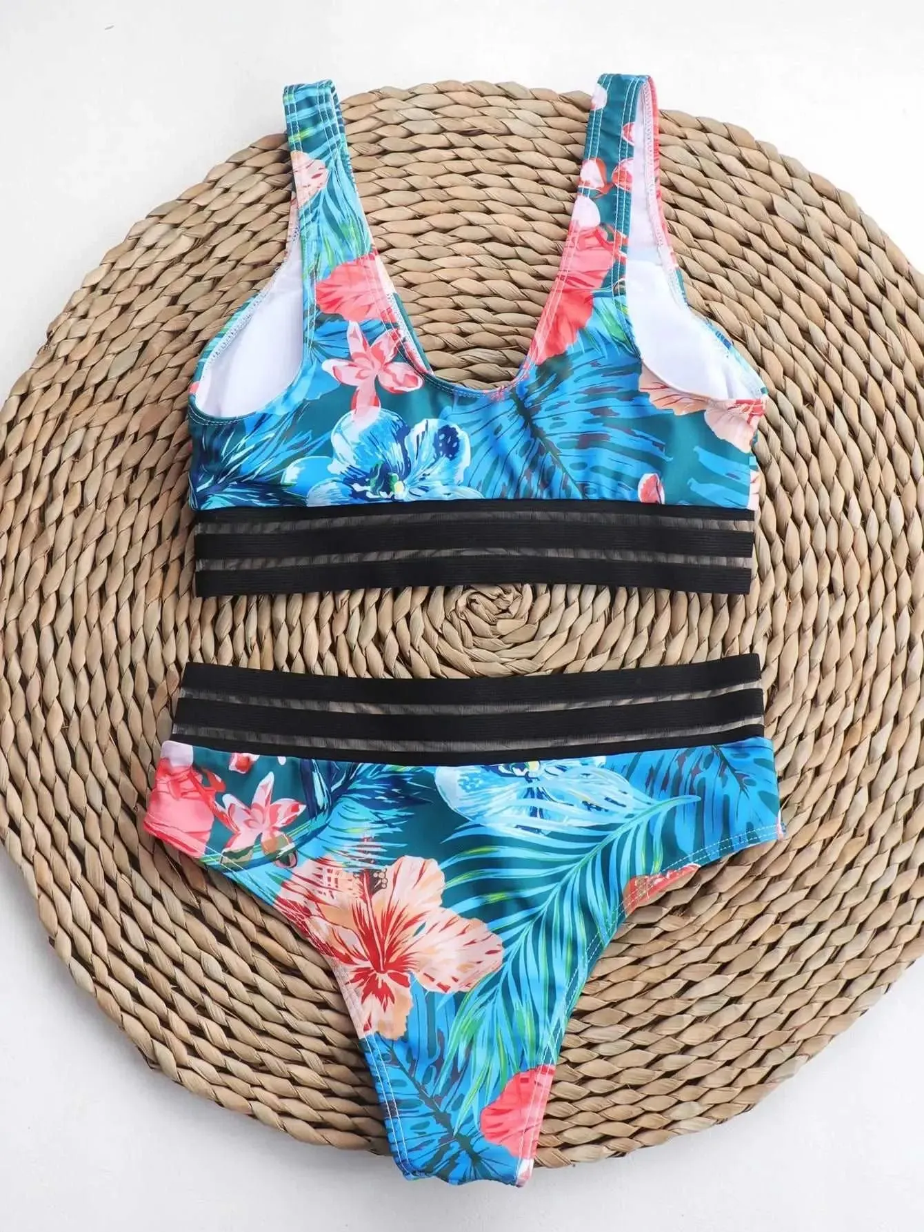 Sexy printed two-piece swimsuit