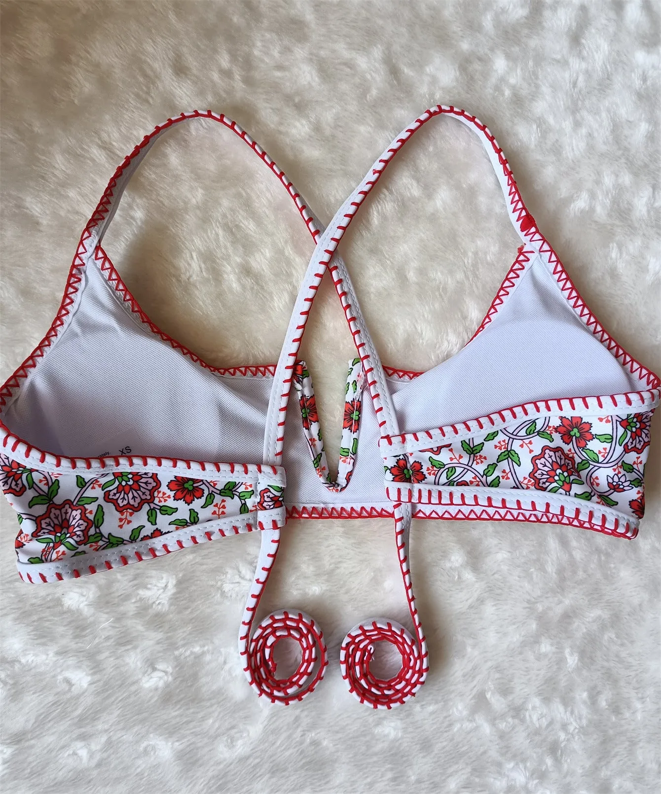 V-Neck Embroidery Floral Swimsuit