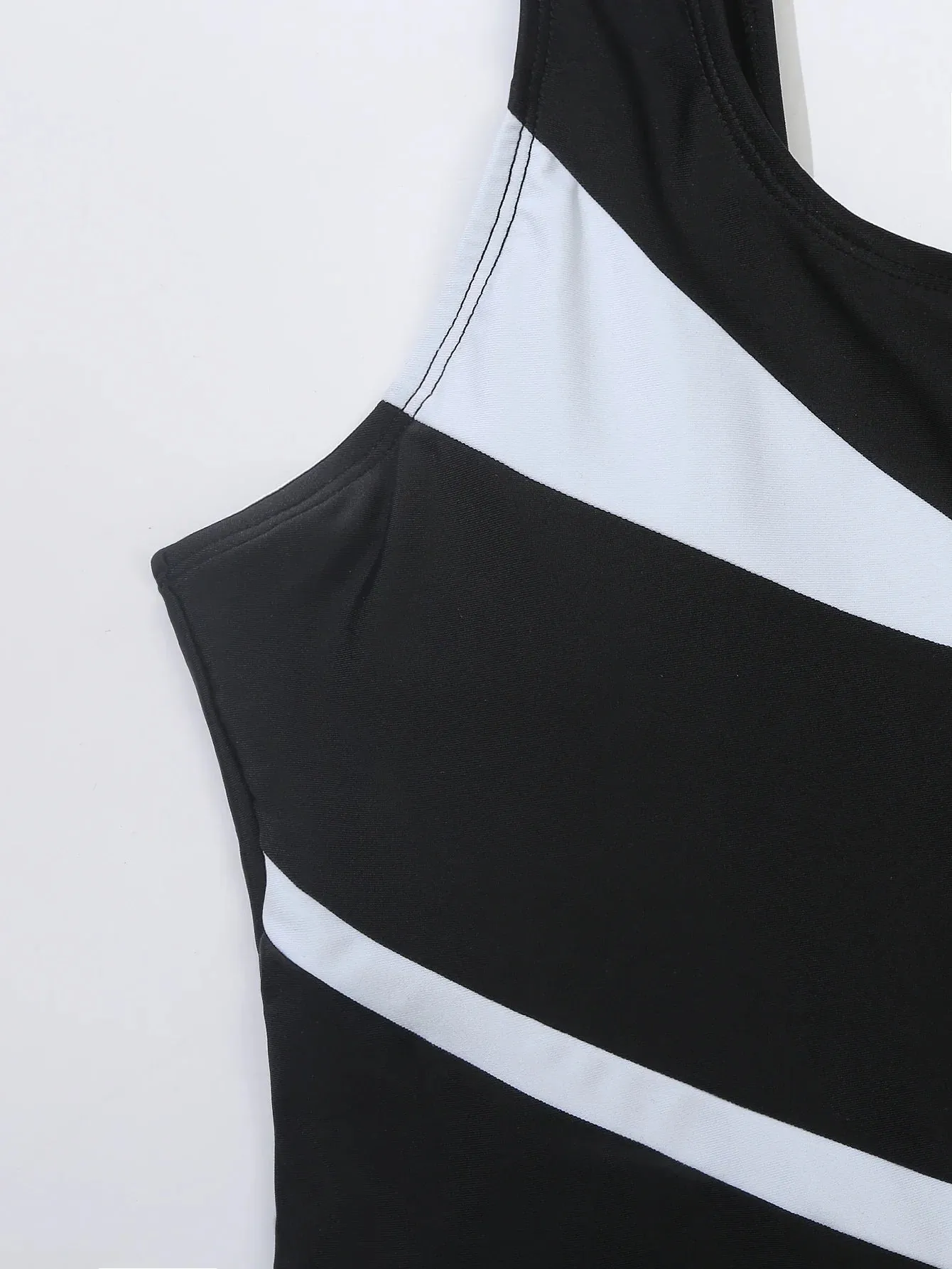 Women's Asymmetric Contrast One-Piece Swimsuit with Wire-Free Support