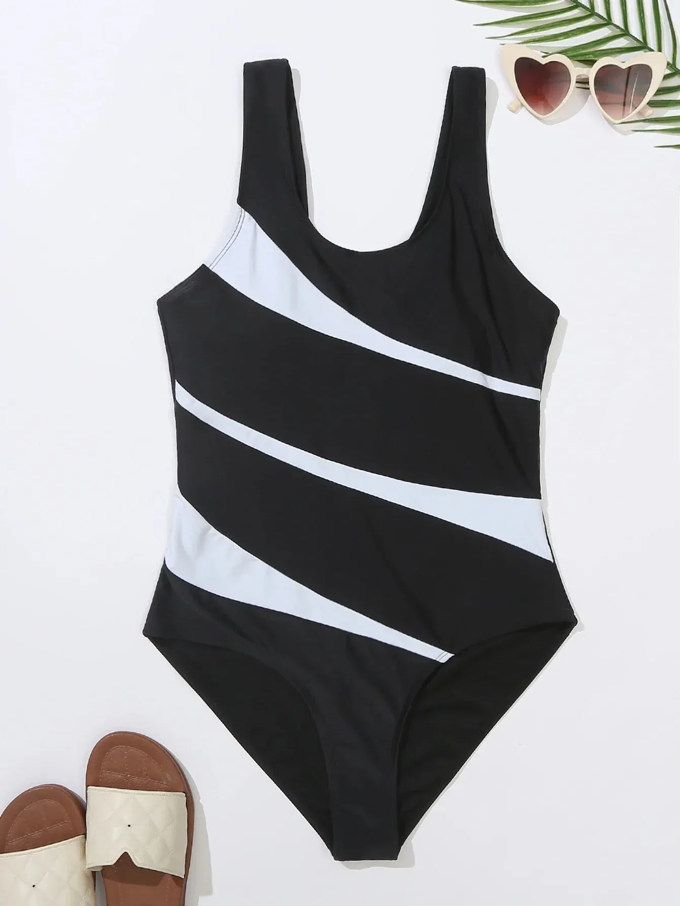Women's Asymmetric Contrast One-Piece Swimsuit with Wire-Free Support
